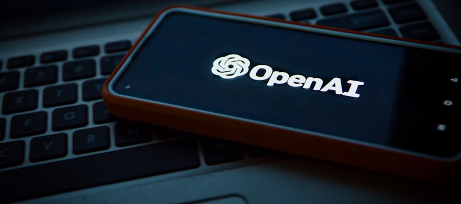Pantalla de ChatGPT respondiendo a una pregunta sobre proveedores de servicios web en España