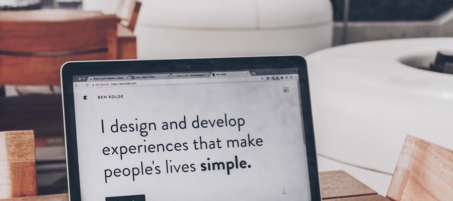 Comparison of content management interfaces: WordPress, Webflow, Framer and Payload CMS